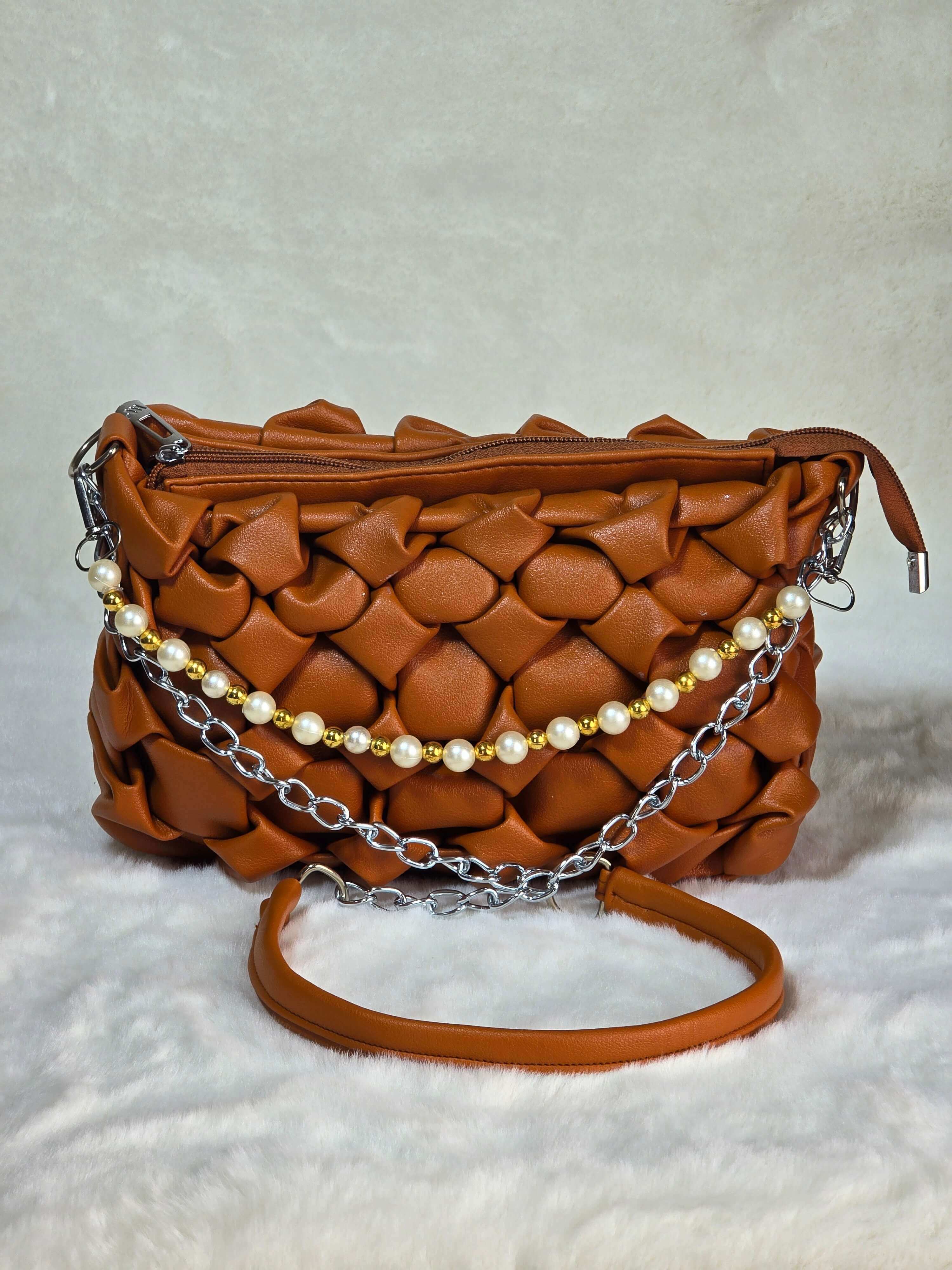 Classic Women Bang with Rich Detail - Chocolet Medium